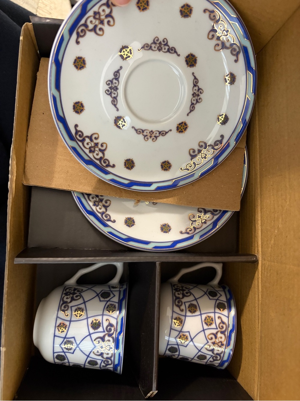 NEW Porland Sadabad Coffee Cup Set - 4 cups & 4 plates 04POR019274